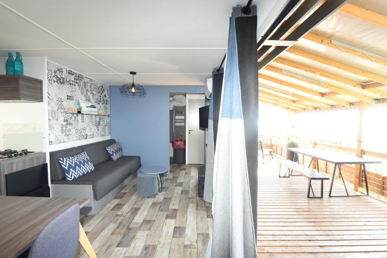 Saint-Raphaël Mobil Home Vue Sur Mer - Racine 03 מראה חיצוני תמונה