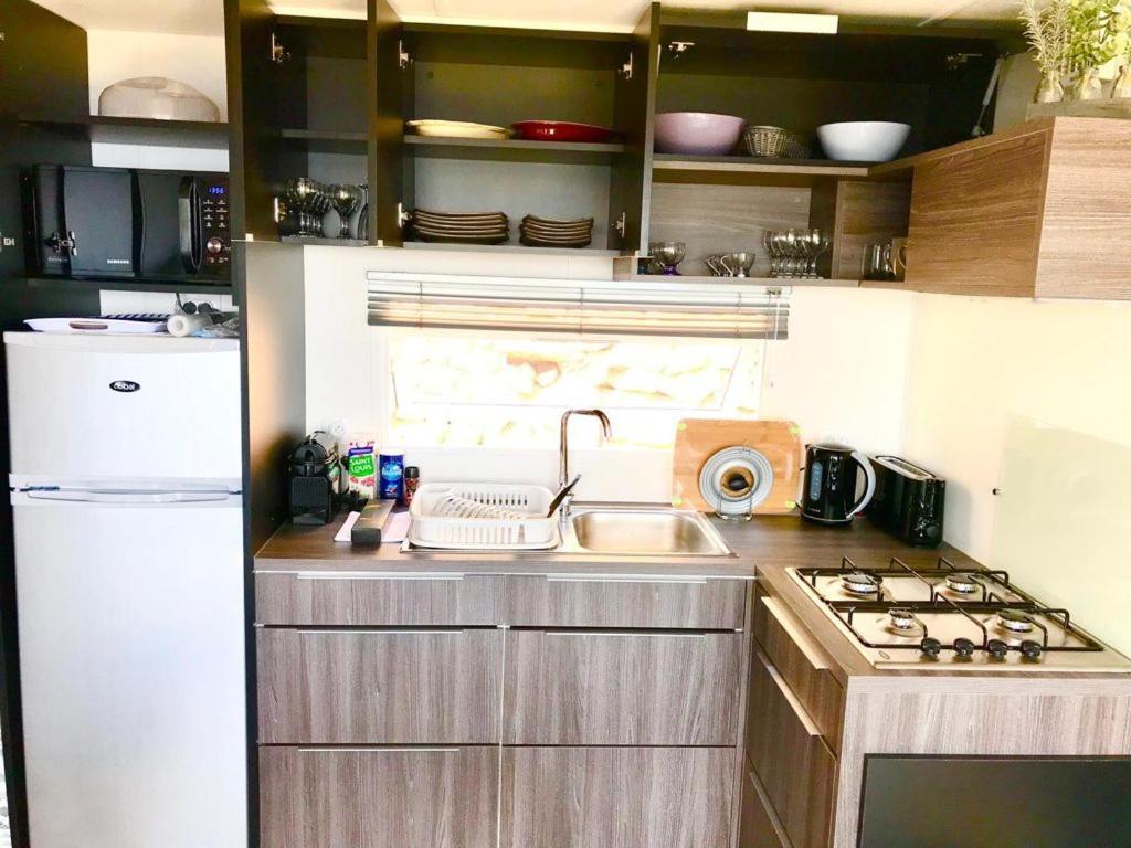 Saint-Raphaël Mobil Home Vue Sur Mer - Racine 03 מראה חיצוני תמונה